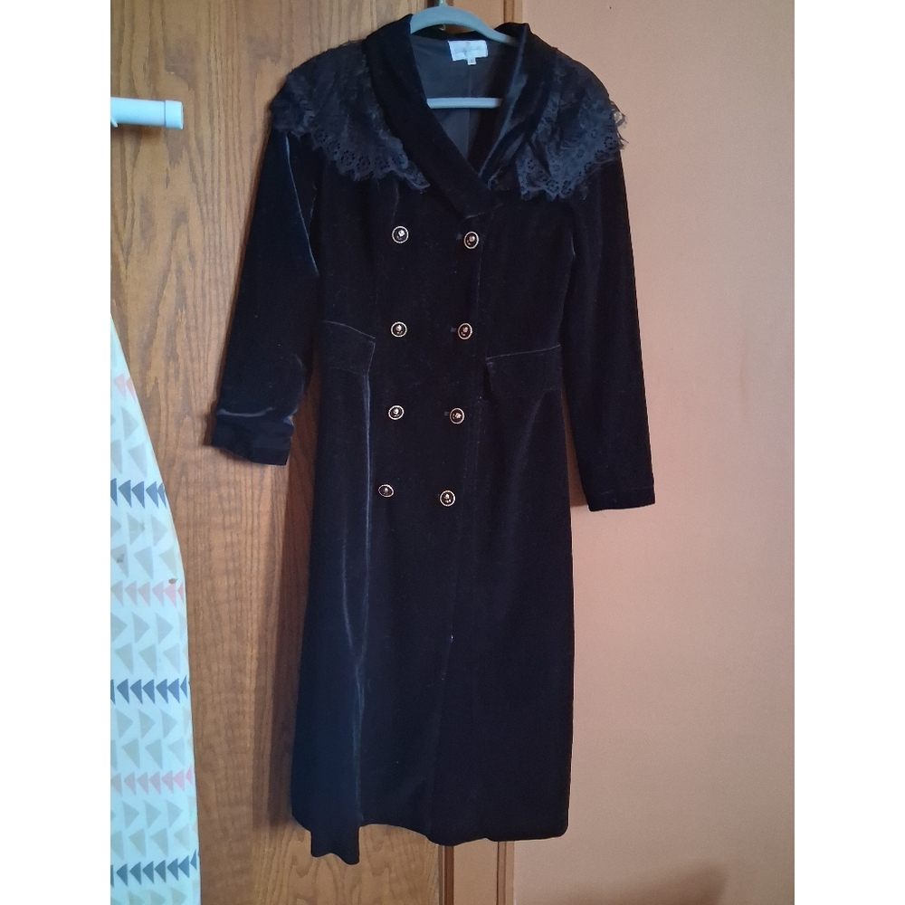 Dainty Jewells Black Velvet Midi Dress